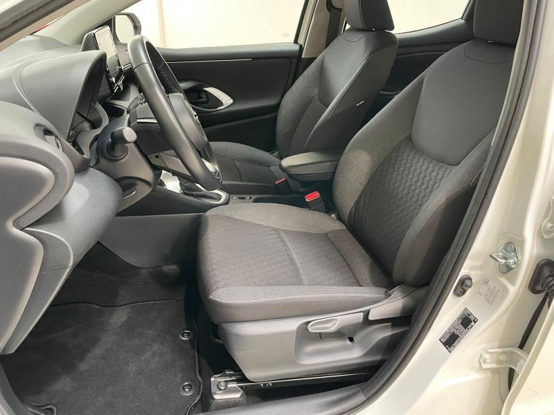 Toyota Yaris 1.5 Hybrid Dynamic - photo 11