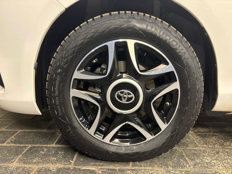 Toyota Yaris 1.0 VVT-i Connect - photo 17