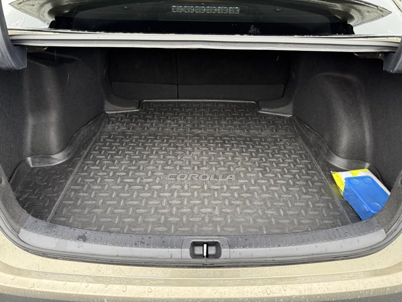 Toyota Corolla 1.8 HYBRID STYLE - photo 17