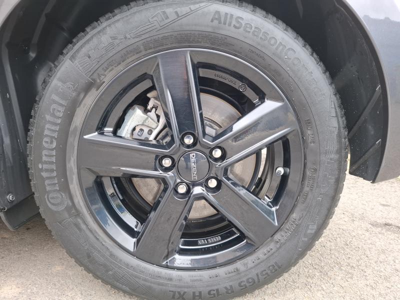 Toyota Yaris 1.5 Hybrid DYNAMIC - photo 19