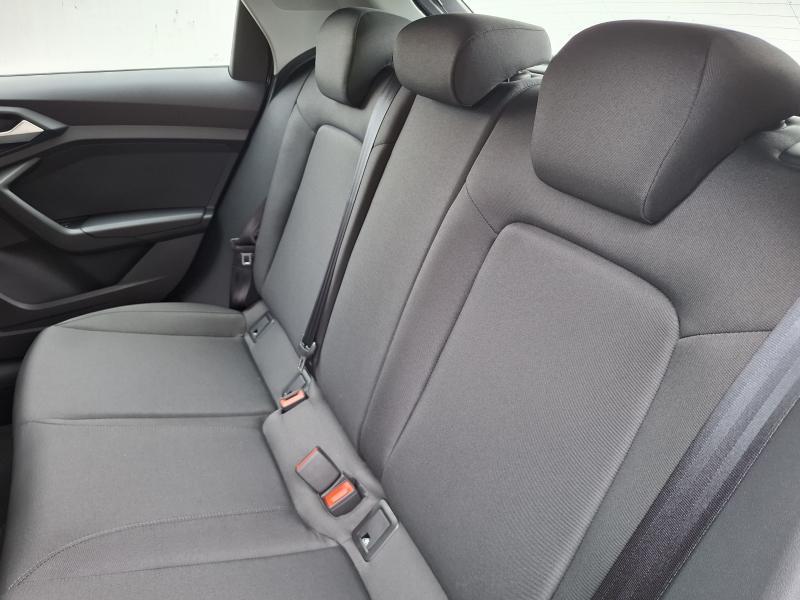 Audi A1 1.0 TFSI S LINE S-TRONIC - photo 17
