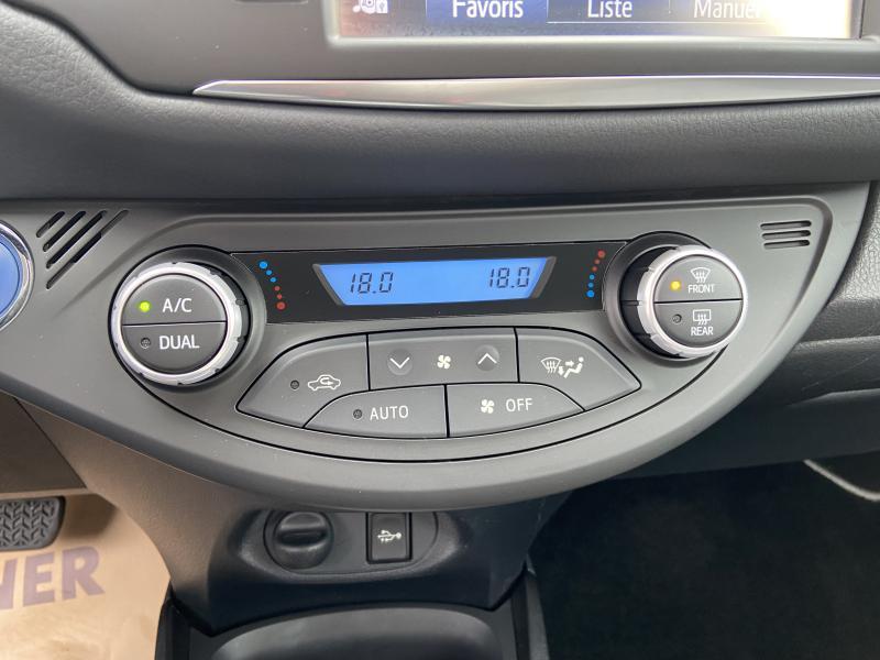 Toyota Yaris 1.5 Hybrid Lounge CVT - photo 13