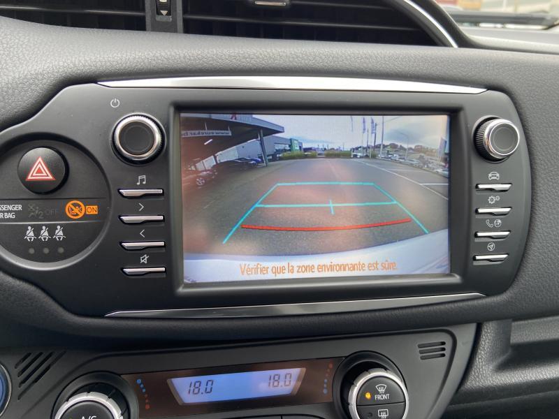 Toyota Yaris 1.5 Hybrid Lounge CVT - photo 9