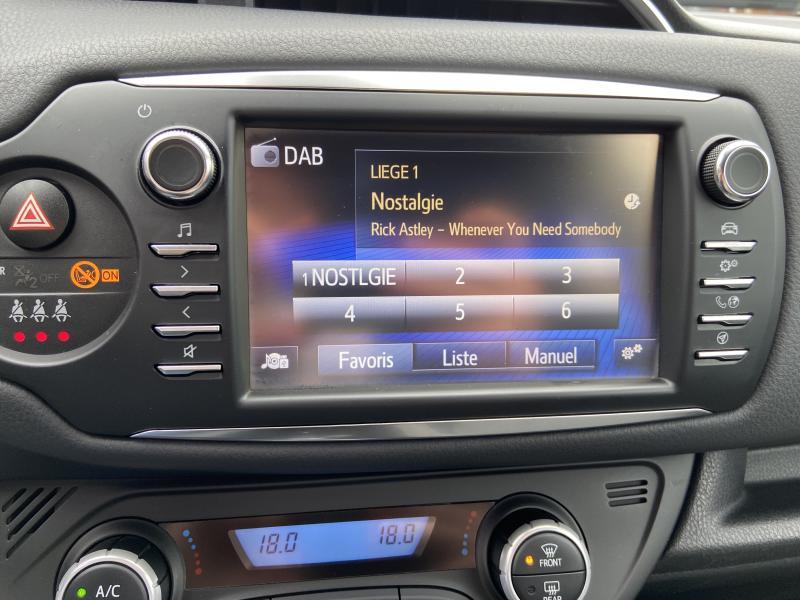 Toyota Yaris 1.5 Hybrid Lounge CVT - photo 10