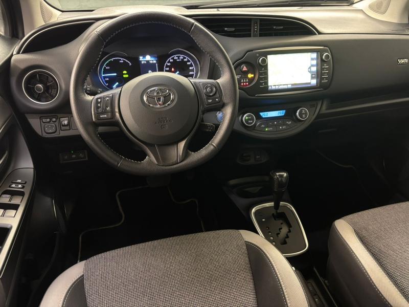 Toyota Yaris 1.5 HYBRID - photo 9