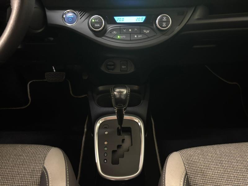 Toyota Yaris 1.5 HYBRID - photo 14