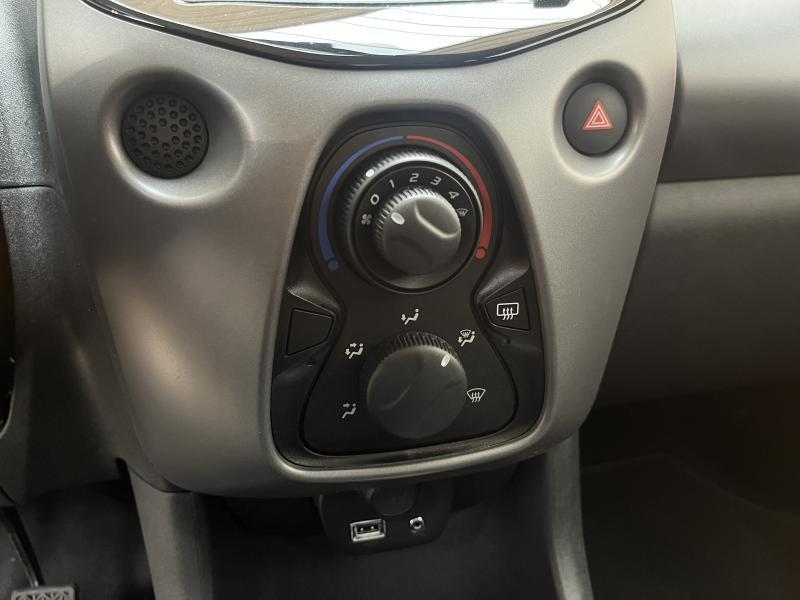 Toyota Aygo 1.0 VVT-I PLAY - photo 11