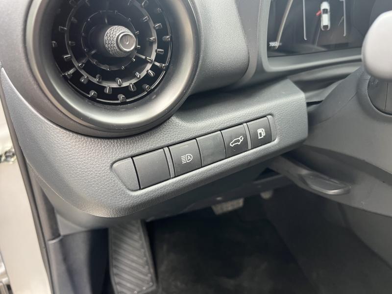 Toyota C-HR 1.8 HSD - photo 17