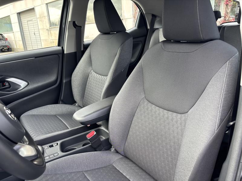Toyota Yaris 1.5 HYBRID DYNAMIC - photo 16