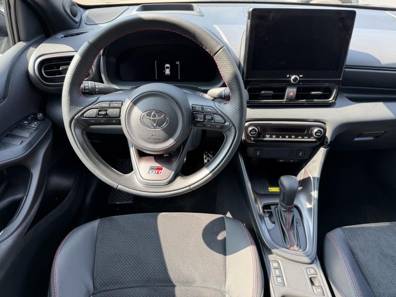 Toyota Yaris 1.5 HEV 130 GR-SPORT - photo 6