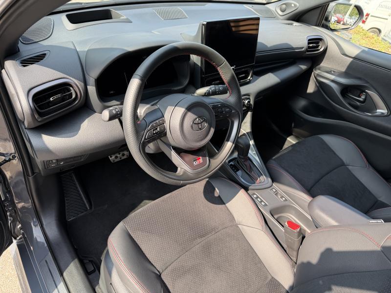 Toyota Yaris 1.5 HEV 130 GR-SPORT - photo 14
