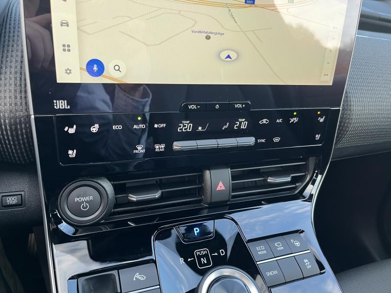 Toyota bZ4X BEV - photo 11