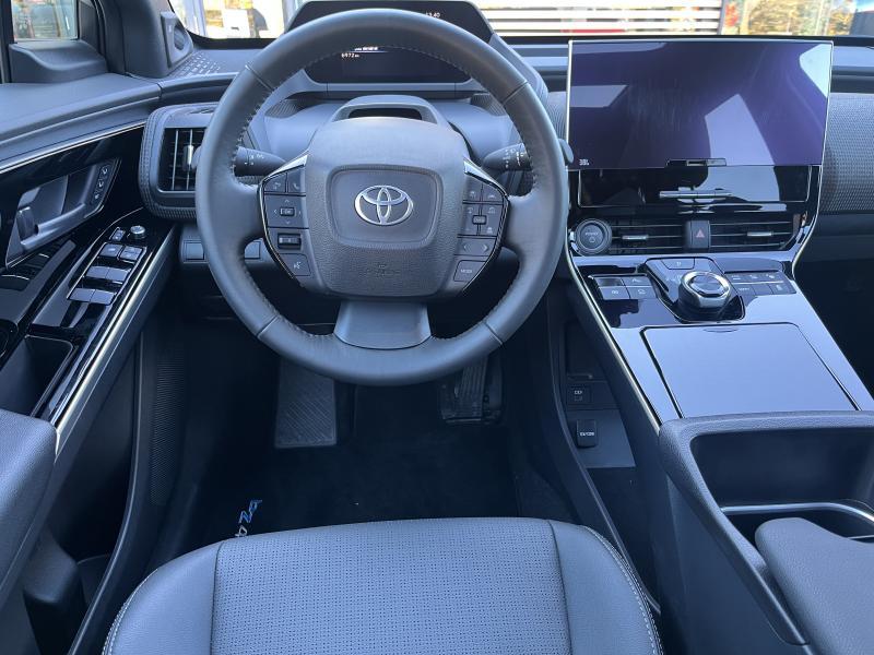 Toyota bZ4X BEV - photo 6