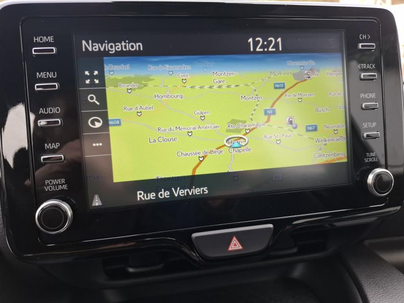 Toyota Yaris 1.5 HYBRID DYNAMIC - photo 12