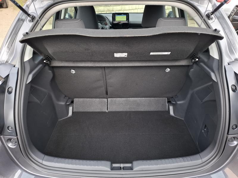 Toyota Yaris 1.5 HYBRID DYNAMIC - photo 17