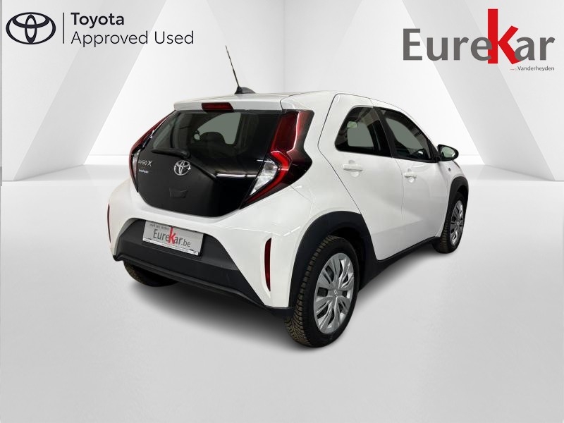 Toyota Aygo X 1.0 vvt-i x play - photo 5