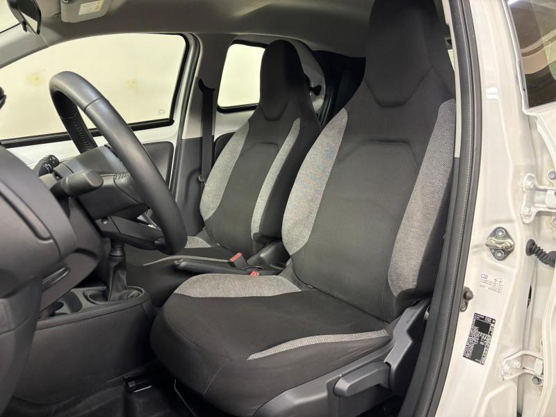 Toyota Aygo X 1.0 vvt-i x play - photo 7