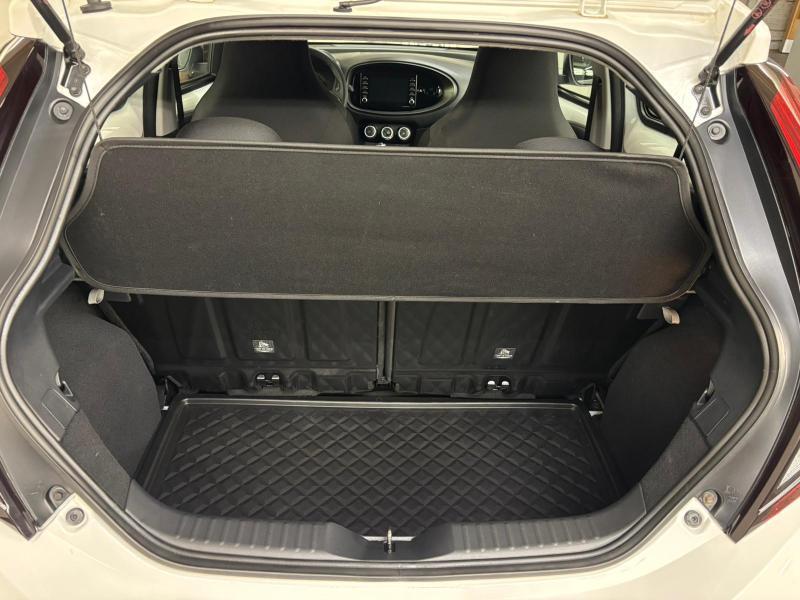 Toyota Aygo X 1.0 vvt-i x play - photo 15