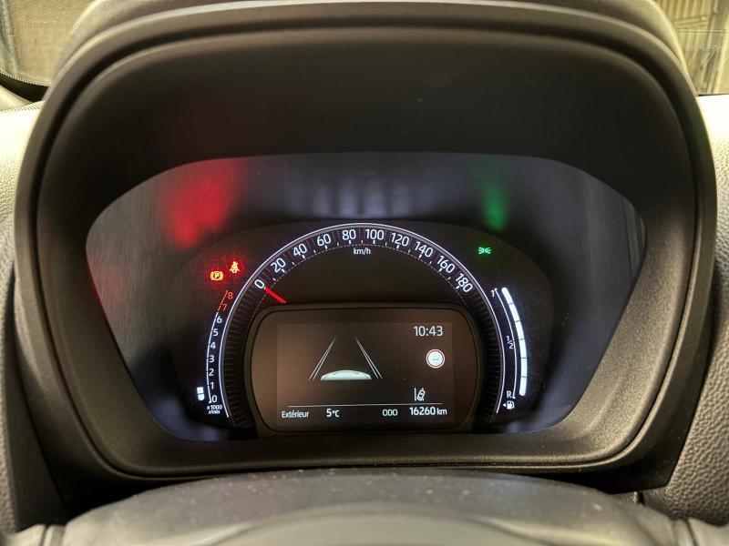 Toyota Aygo X 1.0 vvt-i x play - photo 12