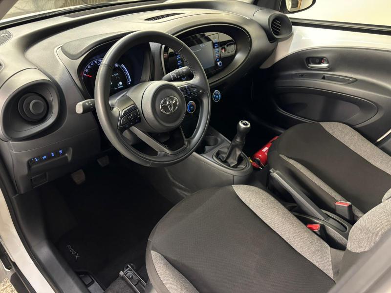 Toyota Aygo X 1.0 vvt-i x play - photo 6