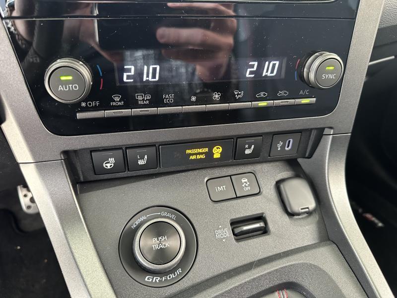 Toyota Yaris 1.6 Turbo - photo 16