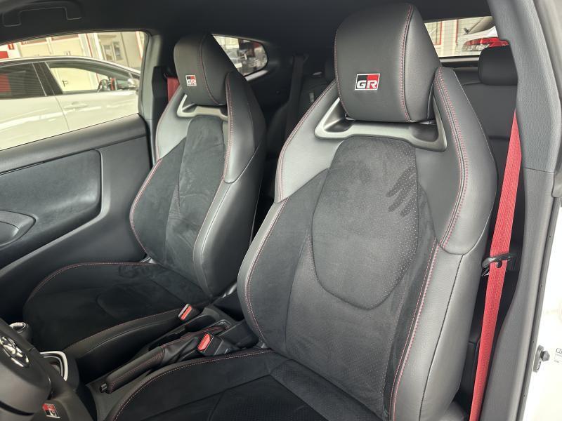 Toyota Yaris 1.6 Turbo - photo 11