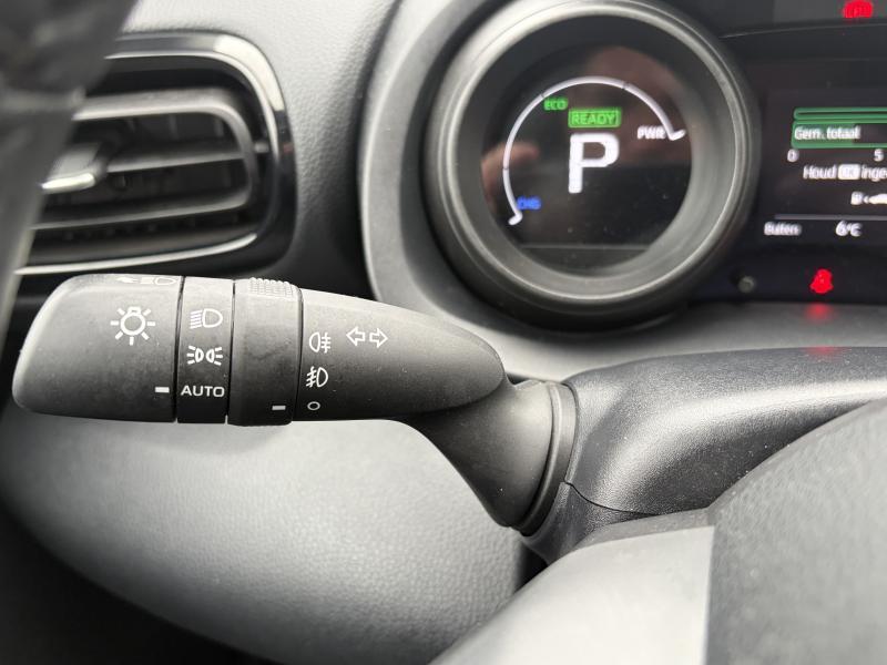 Toyota Yaris 1.5 Hybrid - photo 7