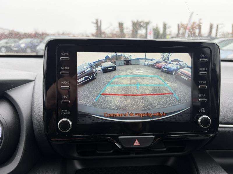 Toyota Yaris 1.5 Hybrid - photo 11