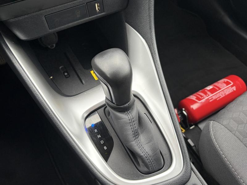 Toyota Yaris 1.5 Hybrid - photo 12