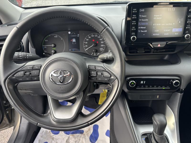 Toyota Yaris 1.5 HYBRID CVT DYNAMIC - photo 6