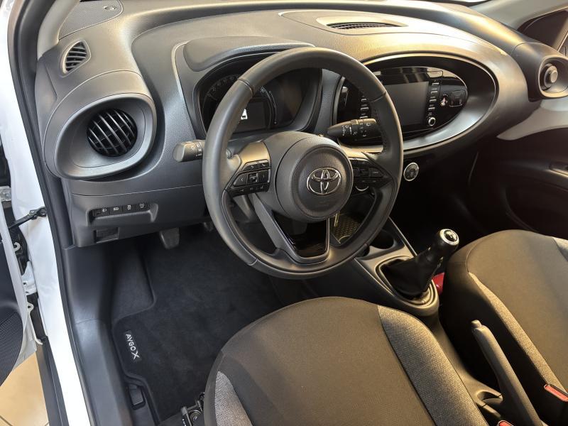 Toyota Aygo X 1.0 VVT-I X PLAY - photo 12