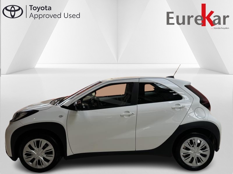 Toyota Aygo X 1.0 VVT-I X PLAY - photo 4