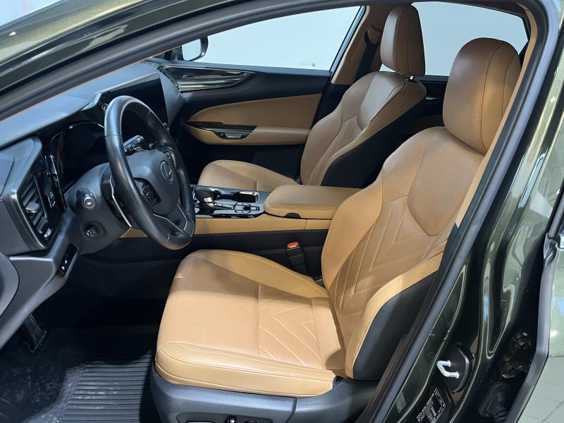 Lexus NX 450h+ 2.5 PHEV - photo 12