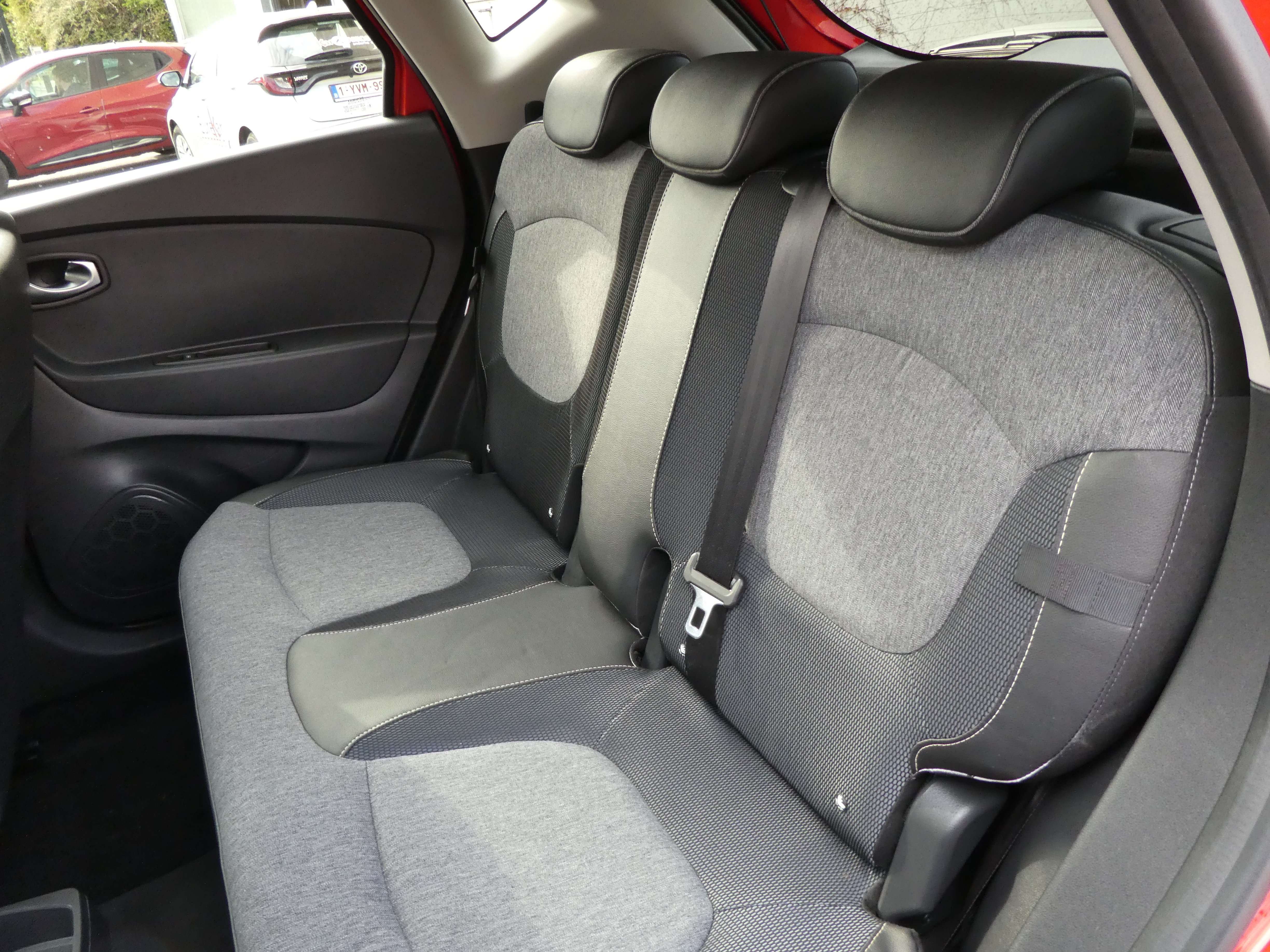 Renault Captur 0.9 TCE - Eurekar - photo 11