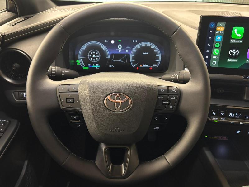 Toyota C-HR 2.0 PHEV 223cv - photo 10