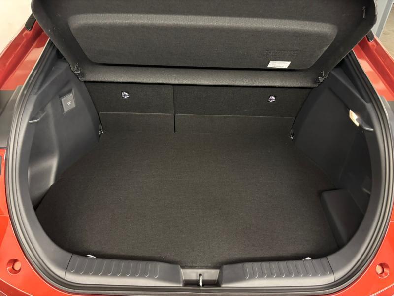 Toyota C-HR 2.0 PHEV 223cv - photo 17