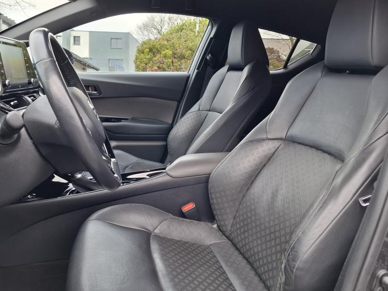 Toyota C-HR 2.0 Hybrid - photo 11