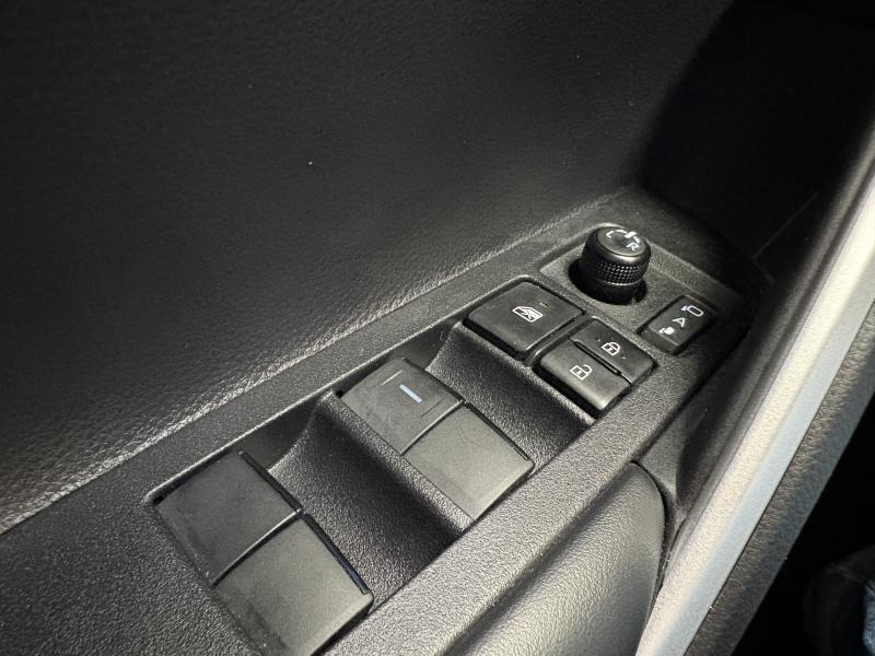 Toyota Corolla Cross 1.8 HYBRID STYLE - photo 16
