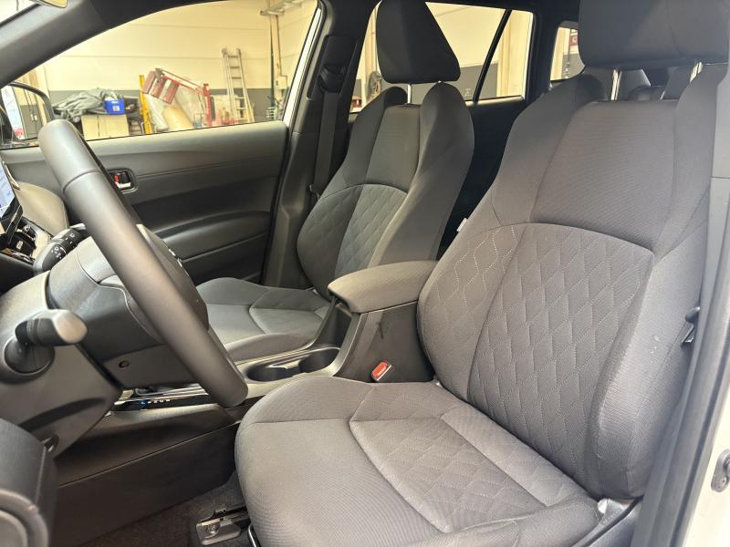 Toyota Corolla Cross 1.8 HYBRID STYLE - photo 12