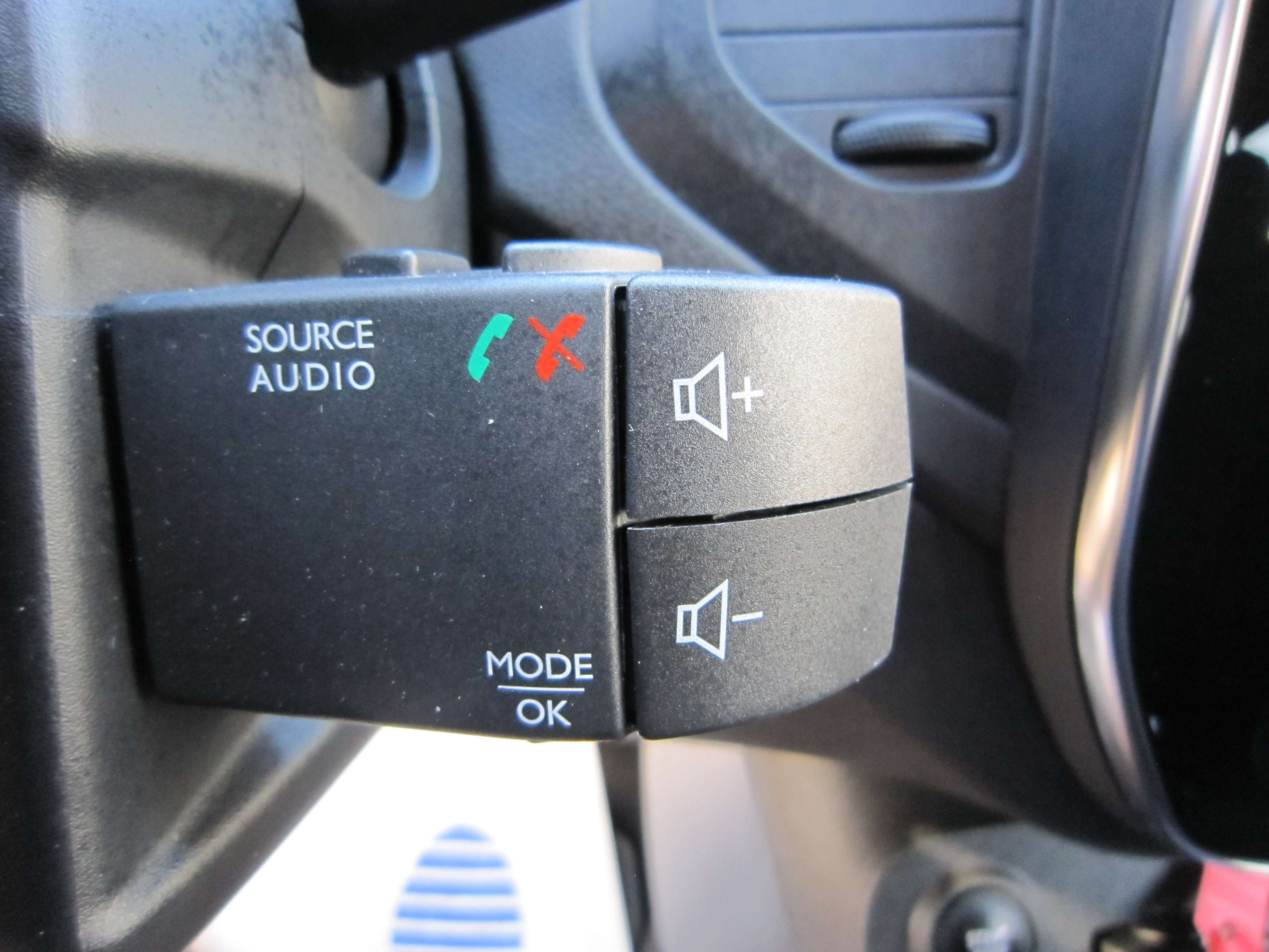 Renault Captur 0.9 TCE - Eurekar - photo 15