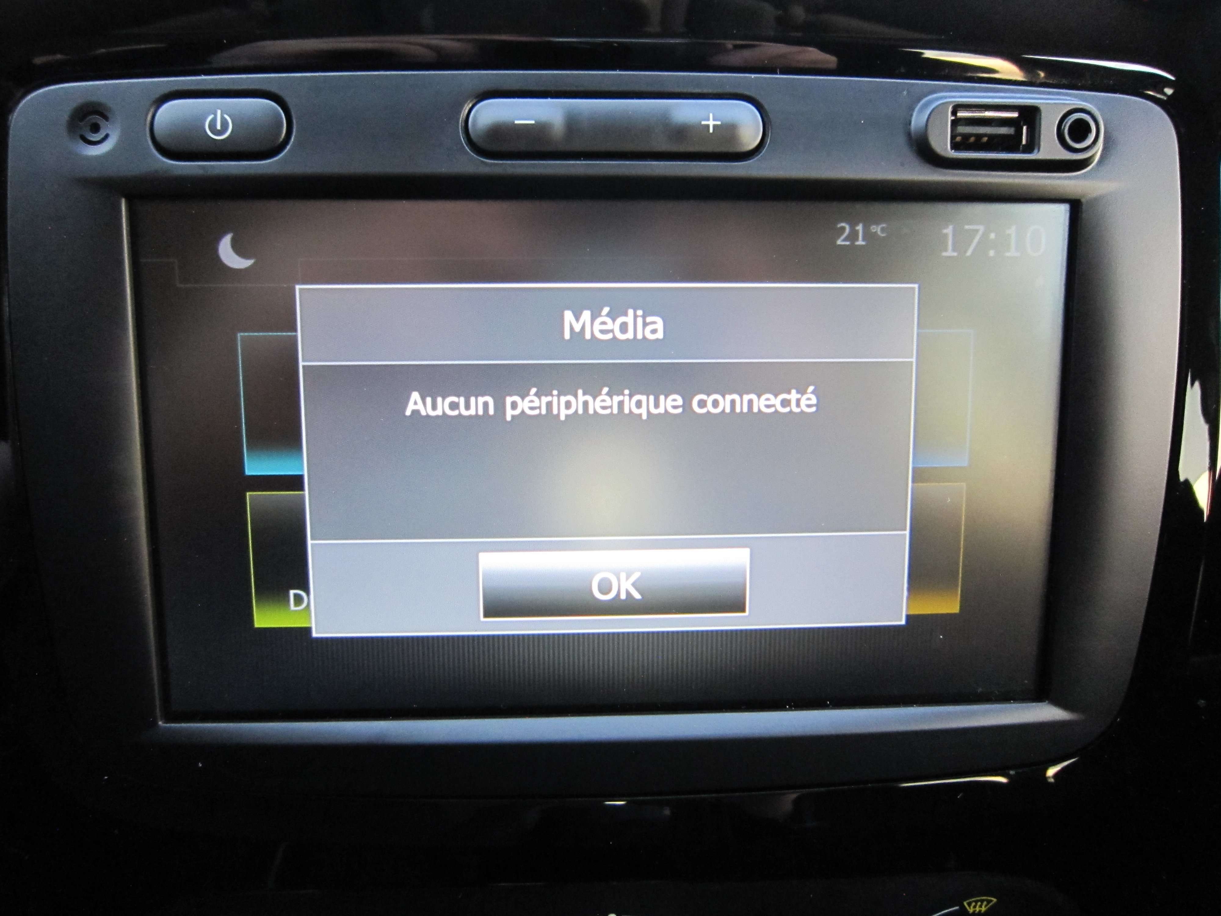 Renault Captur 0.9 TCE - Eurekar - photo 24