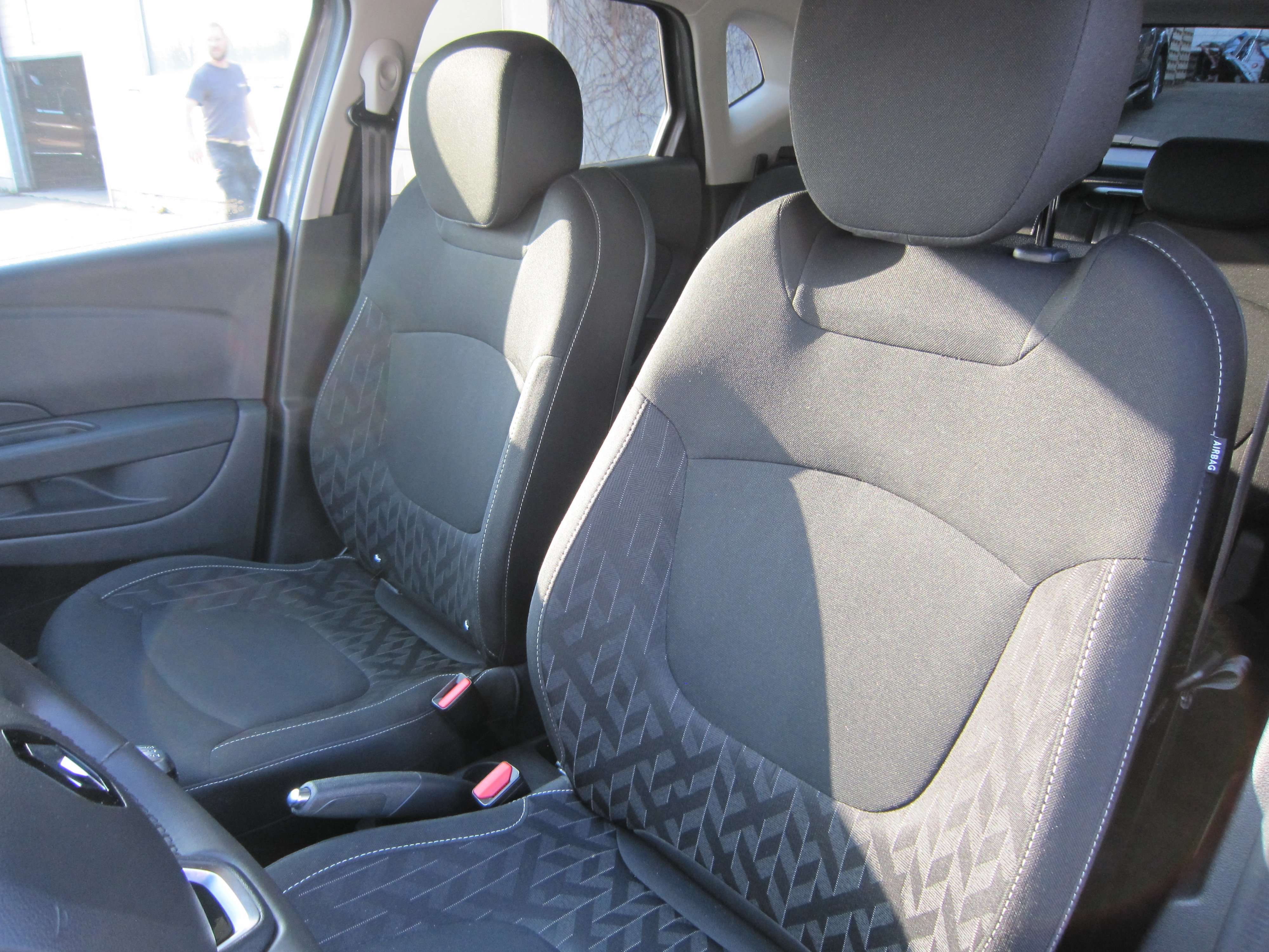 Renault Captur 0.9 TCE - Eurekar - photo 10