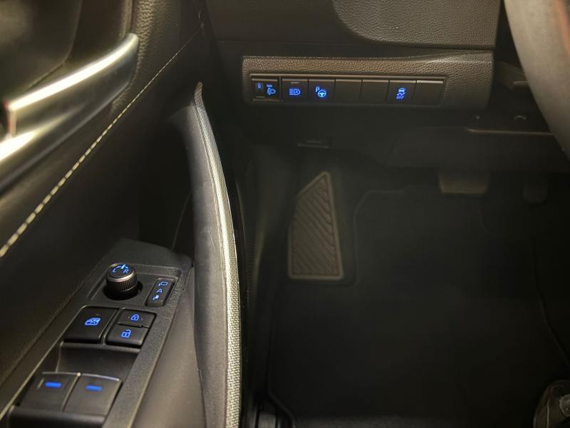 Toyota Corolla 1.8 Hybrid CVT Style - photo 16