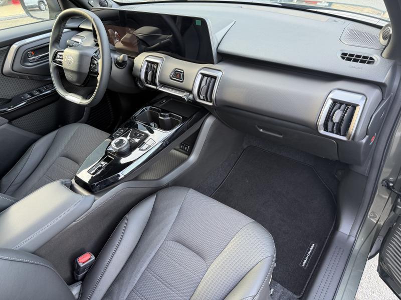 Toyota Urban Cruiser BEV 61kWh - photo 17
