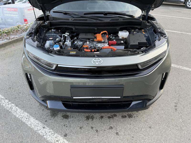 Toyota Urban Cruiser BEV 61kWh - photo 21