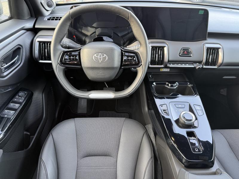 Toyota Urban Cruiser BEV 61kWh - photo 6