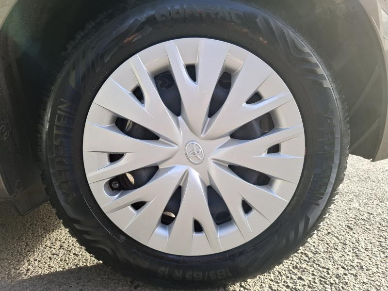 Toyota Yaris 1.5 HYBRID DYNAMIC + NAVI - photo 16