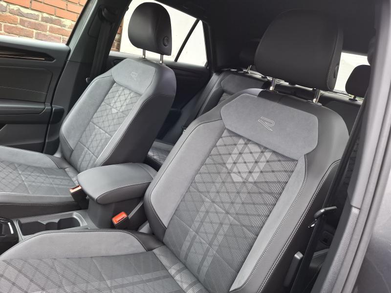 Volkswagen T-Roc 1.5 TSI R-LINE DSG - photo 16
