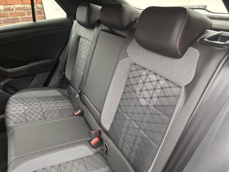 Volkswagen T-Roc 1.5 TSI R-LINE DSG - photo 18