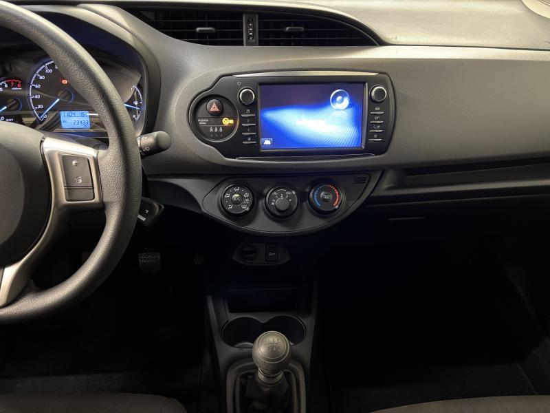 Toyota Yaris 1.5 VVT-i Young - photo 12